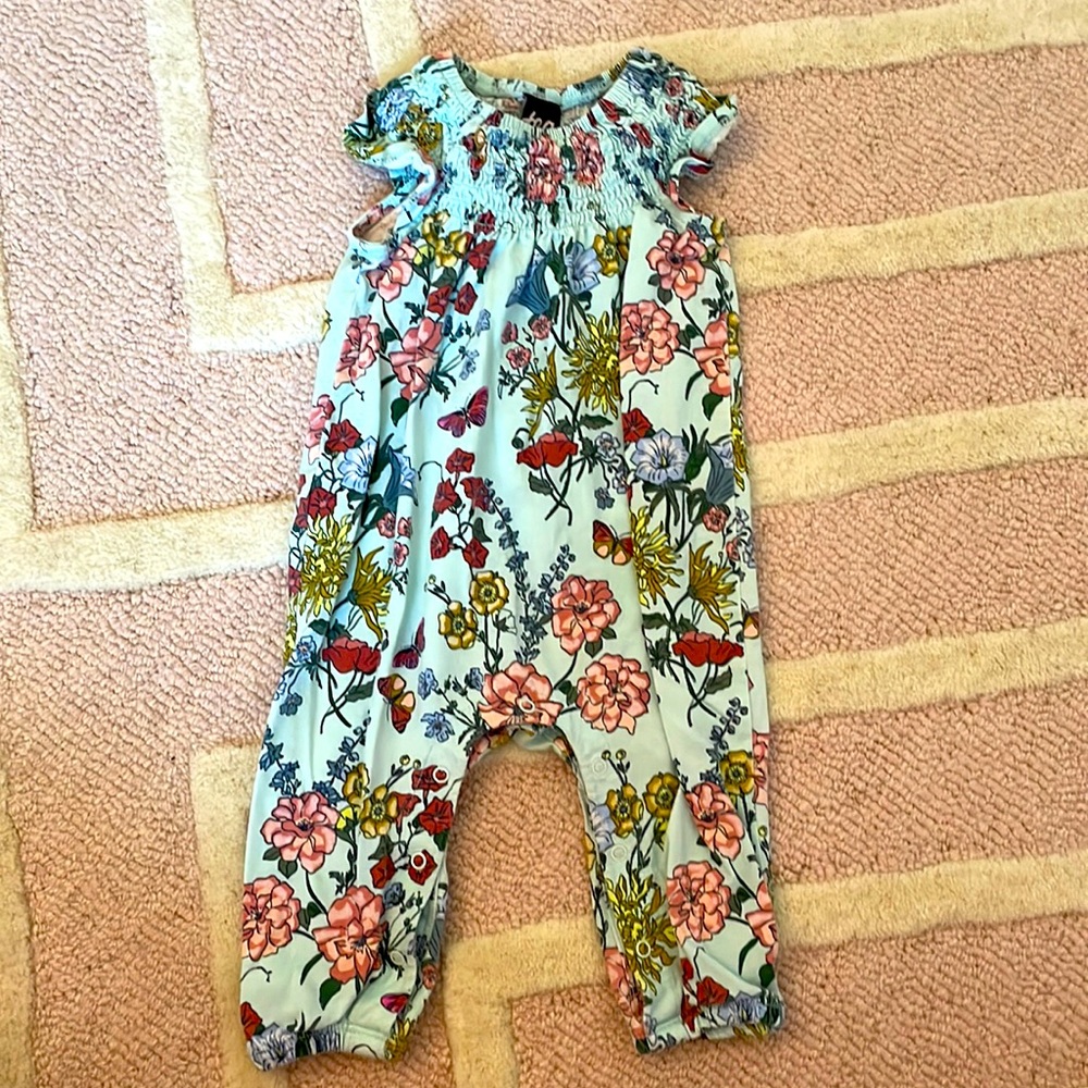 One piece, adorable baby outfit. Used.